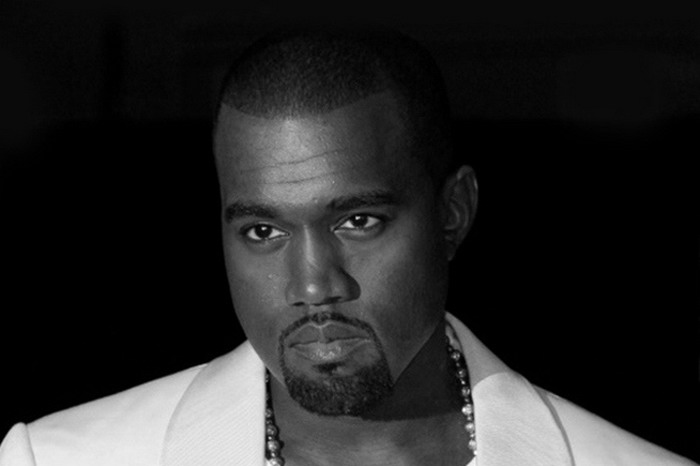 Kanye West 与 adidas 联名单品将在 Karmaloop 发售