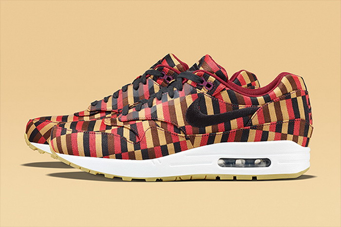 Roundel by London Underground × Nike Air Max 联名鞋款系列