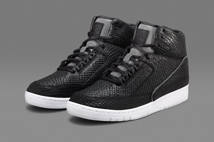 Dover Street Market New York × Nike 2013 Air Python 联名鞋款