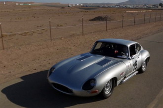 跟随 Petrolicious 回顾 1964 年式样 Jaguar E-Type