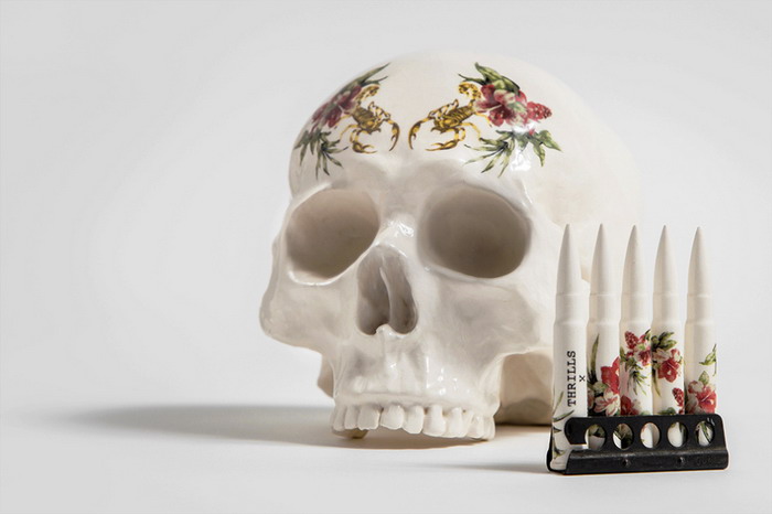 THRILLS × Dan Elborne「Skull & Bullets」瓷质艺术陈设