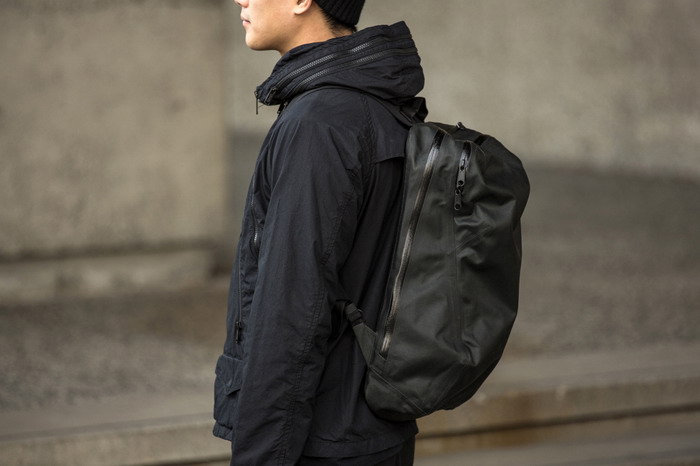 Arc'teryx Veilance Nomin 户外背包