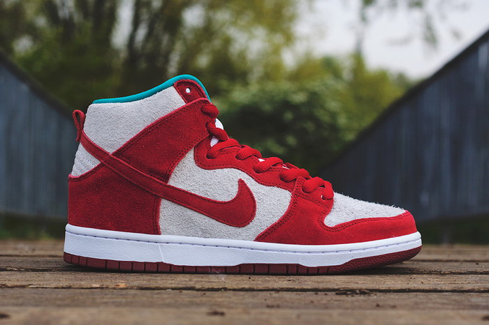 Nike SB Dunk High Pro 全新配色设计鞋款