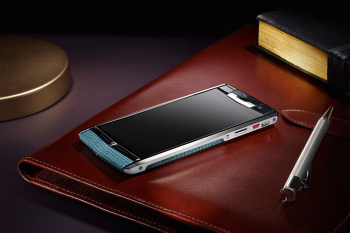 高大上！Vertu Signature Touch 智能手机