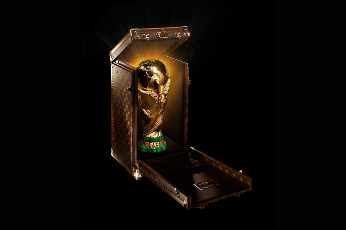 Louis Vuitton 世界杯奖杯箱