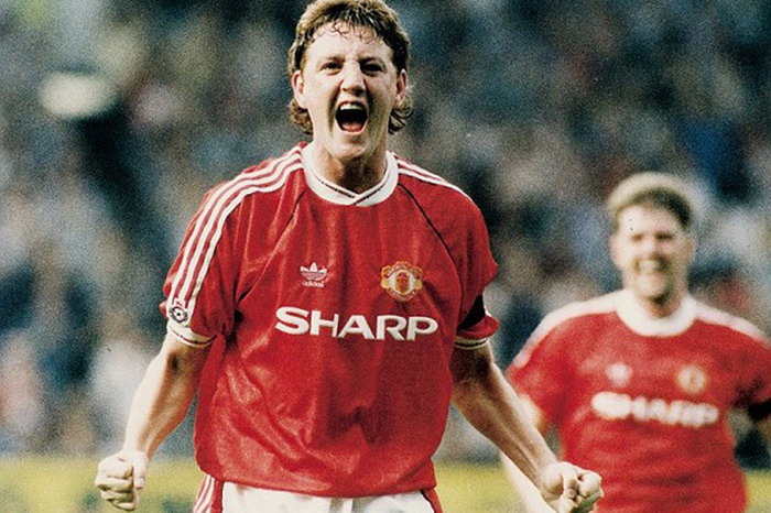 曼联与 adidas 签下史上最高额球衣赞助合同