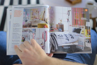 IKEA 恶搞 Apple 宣传影片《Experience the Power of a bookbook》