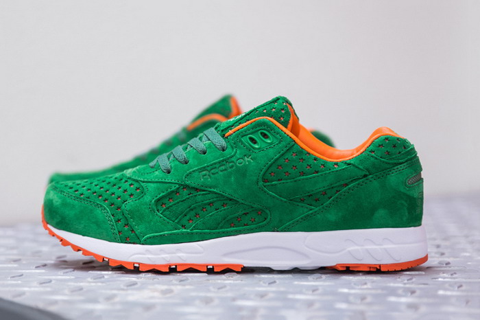 Sneakersnstuff × Reebok Inferno「15 Stars」联名配色鞋款