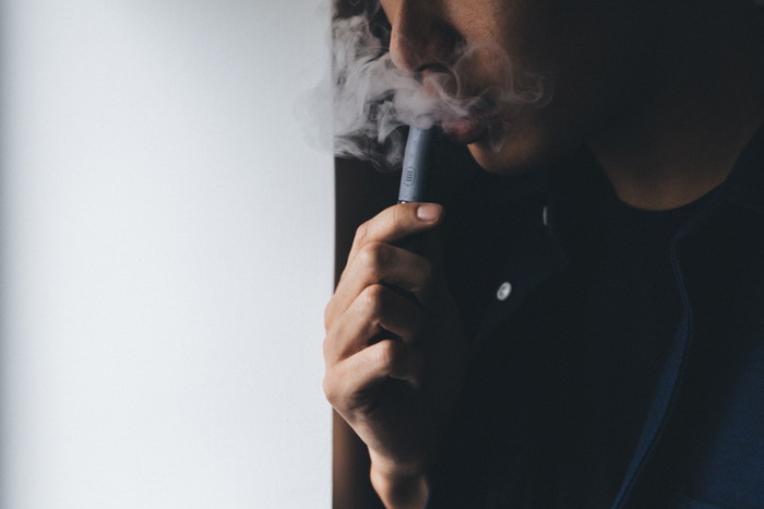 Taylor Gang Entertainment × Grenco Science 联名电子烟