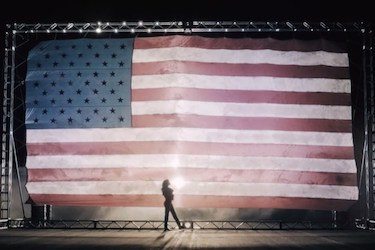 Rihanna 全新单曲《American Oxygen》MV 抢先释出