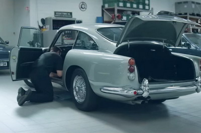 走进阿斯顿·马丁 Aston Martin Works 汽车整修车间