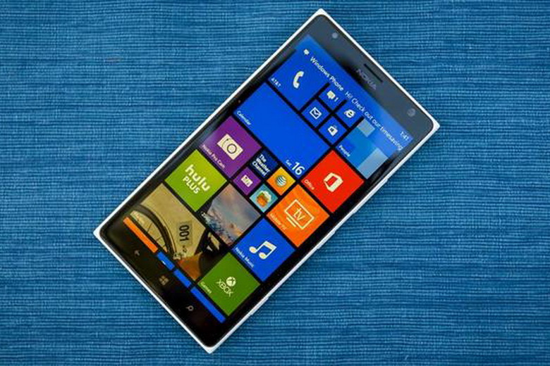 Windows 10 Mobile 预计将于 9 月登场