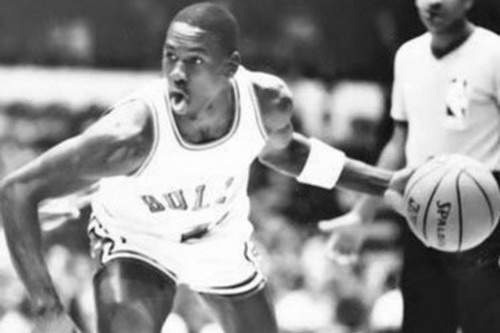 NBA历史经典回顾 迈克尔·乔丹31年前生涯首秀精华