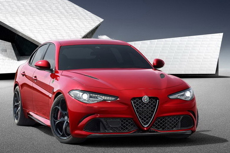 阿尔法·罗密欧 Alfa Romeo Giulia 极速据传高达 321 公里