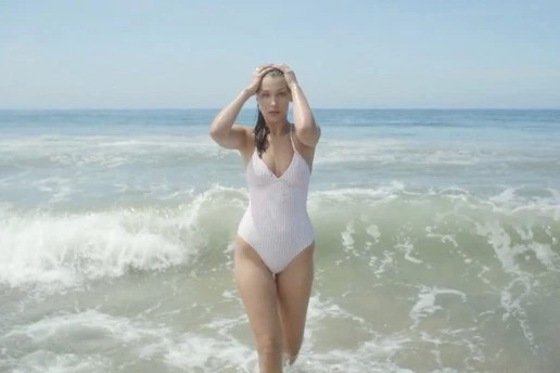 Bella Hadid 带你「玩转」洛杉矶