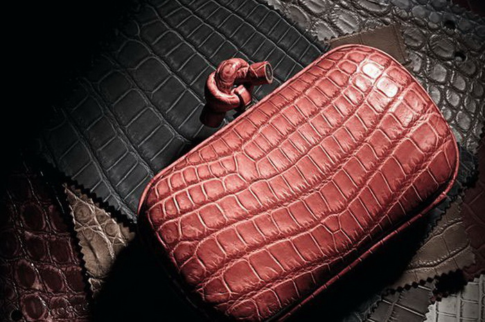 Bottega Veneta 推出个性化定制服务