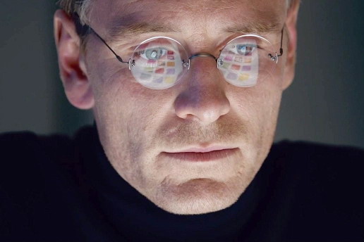 编剧神 Aaron Sorkin 与神二世 Tim Cook 隔空舌战
