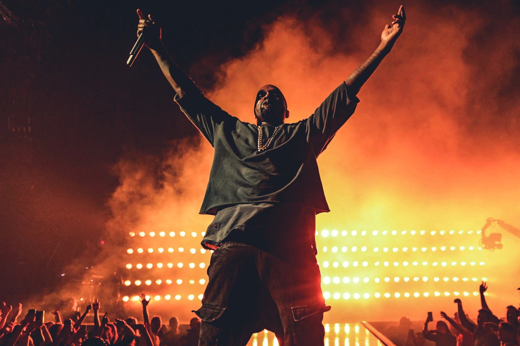 《GQ》评选 Kanye West 为 2015 年度时尚先生