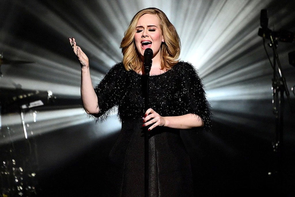 Adele《Live 2016》欧美巡回演唱会正式展开