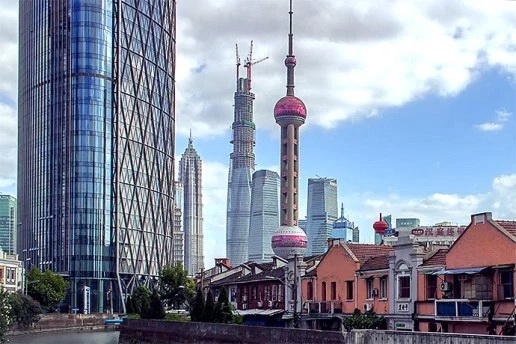 摄影师 Joe Nafis 运用延时摄影记录上海中心建设过程