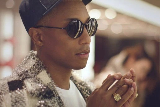 Pharrell Williams 的 Chanel 2016 秋冬「头排日志」