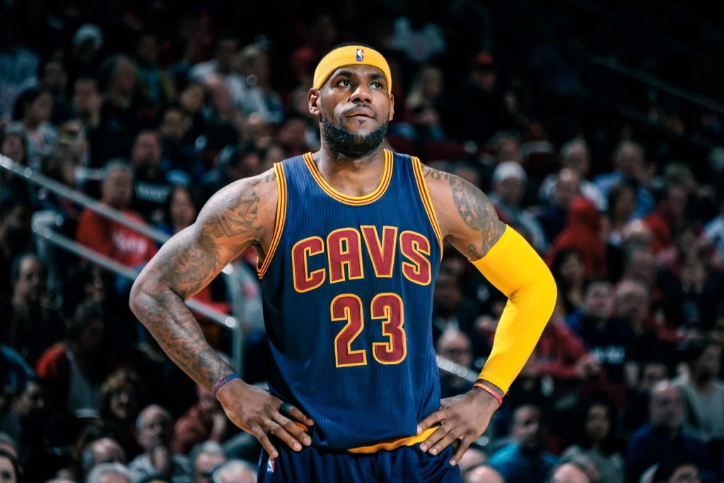 Lebron James Twitter 取消关注 Cavaliers 预示将离开？