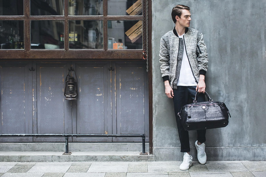 MCM 2016 春夏全新设计「Munich Disco Days」系列包款