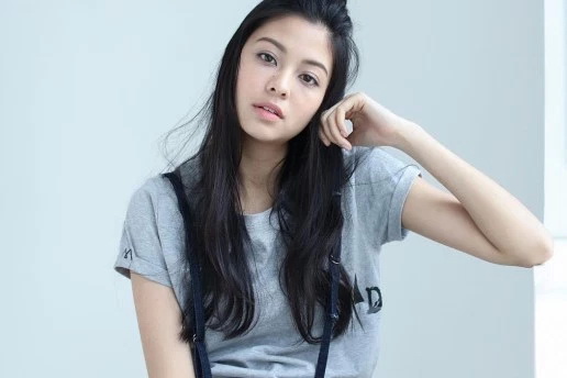抢先预览余文乐首个女装系列「MADGIRL」