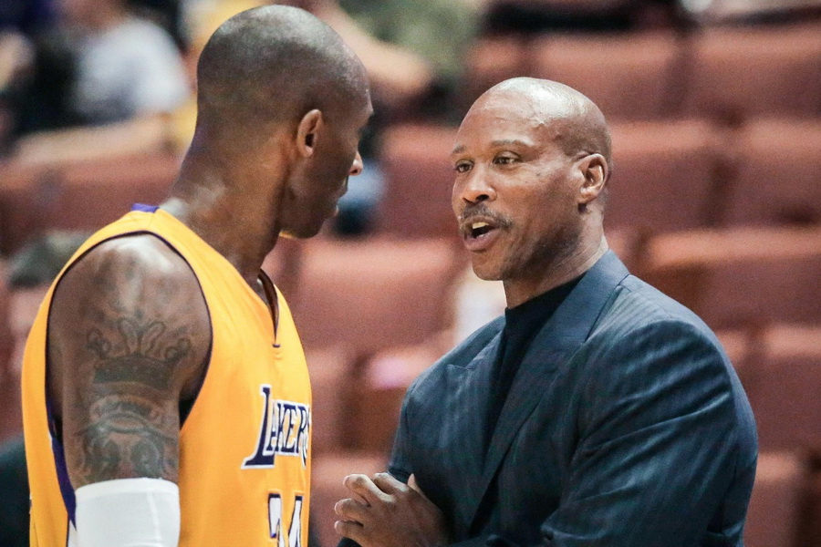 球队历史最差战绩！Los Angeles Lakers 正式解雇主教练 Byron Scott
