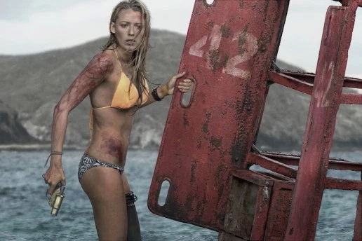 美女独战大白鲨《The Shallows》惊栗电影首支预告上线