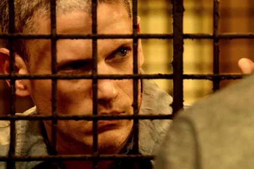 越狱《Prison Break》迷你剧公布首波预告片