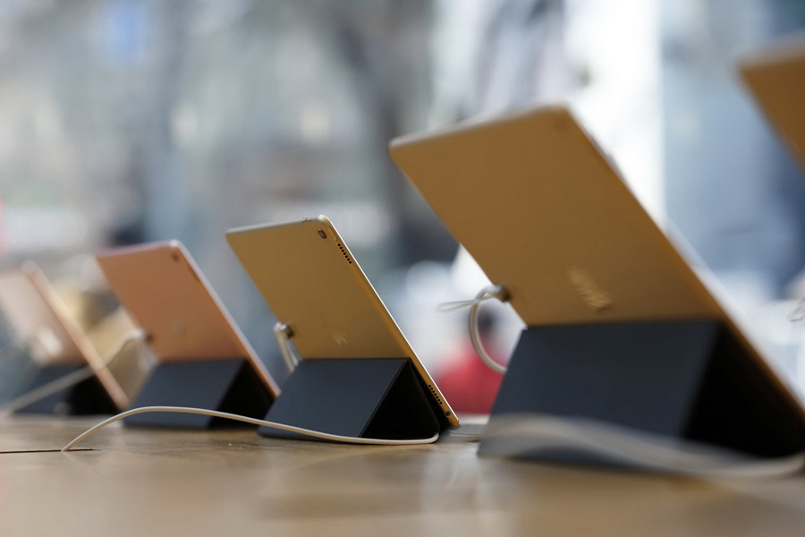 苹果在少部份 9.7 吋 iPad Pro 升级 9.3.2 被砖后已停止该机种的更新
