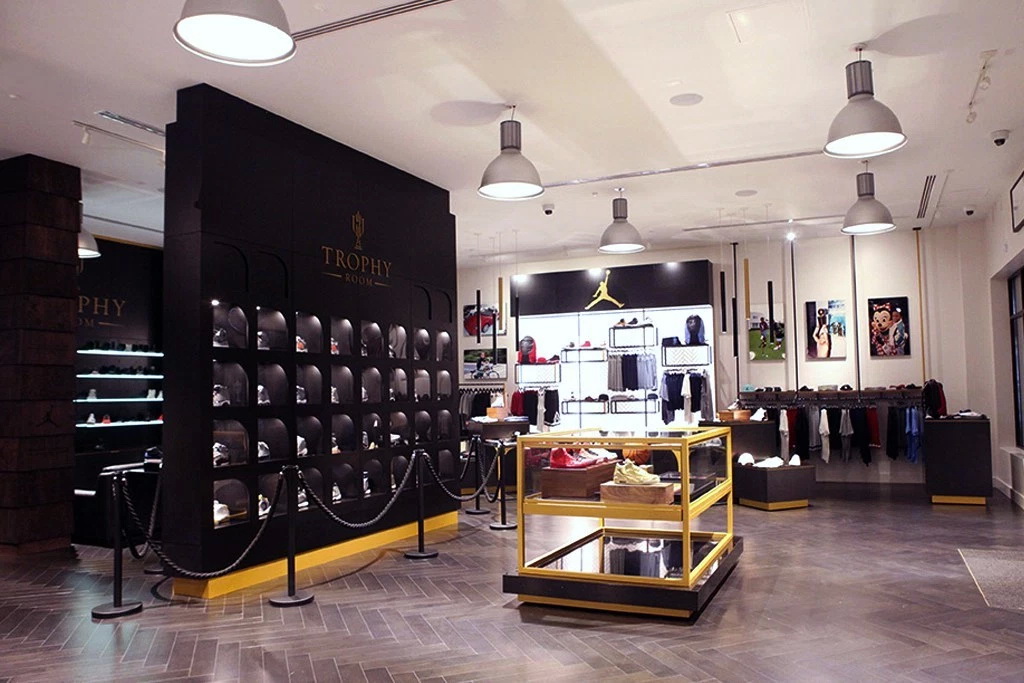 走进迈克尔·乔丹儿子 Marcus Jordan 所开设 Trophy Room 球鞋店铺