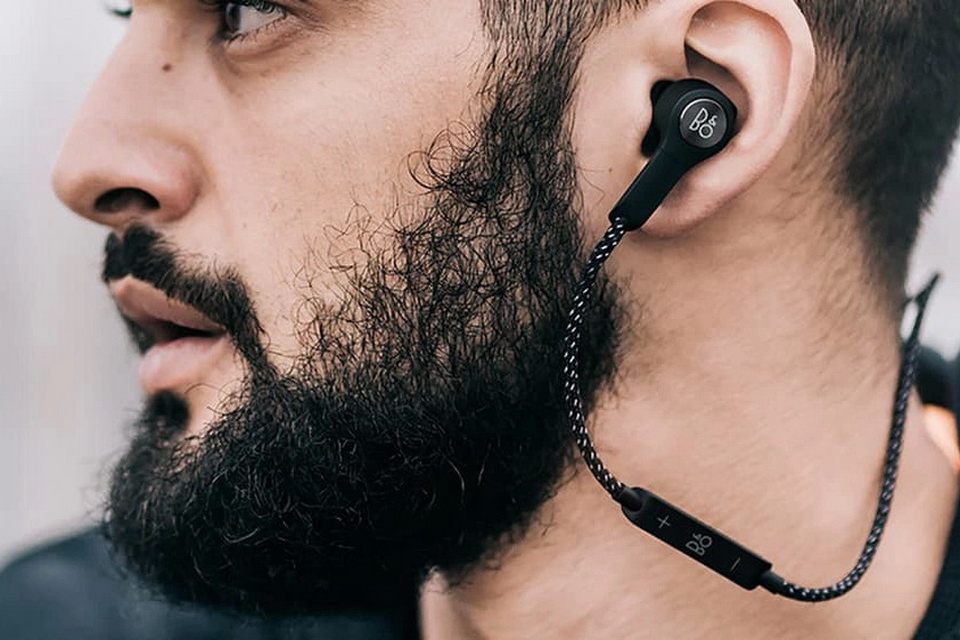 B&O Play 最新挂颈式蓝牙耳机 Beoplay H5