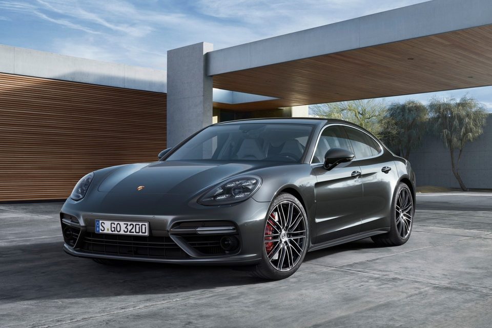 保时捷 Porsche 正式发布 2017 年式样 Panamera 四门轿车