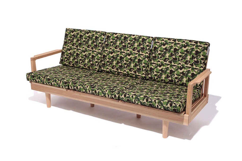 A Bathing Ape × Karimoku 联名迷彩家具系列