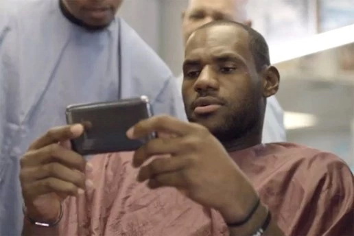 最佳损友－Dwyane Wade 爆料 LeBron James 是「NBA 最吝啬球员」