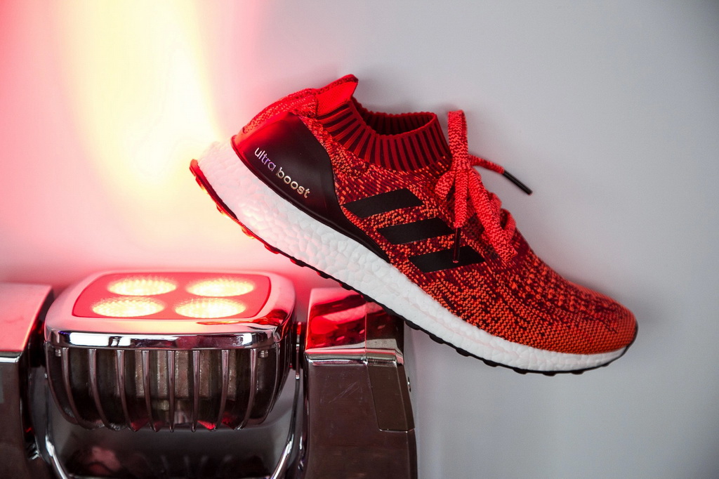 走进 adidas Ultra Boost Uncaged 纽约主题展