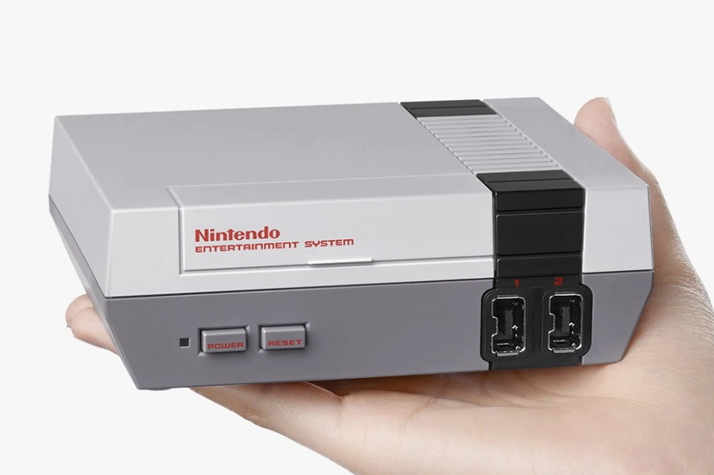 怀旧情怀！任天堂推出迷你收藏版 NES 游戏主机