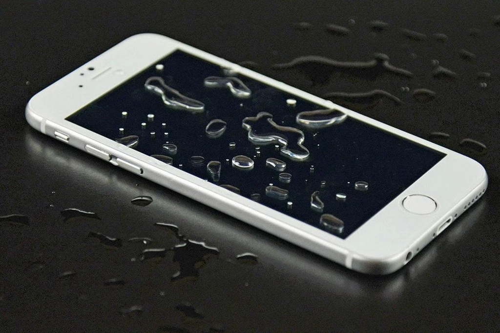 Apple 最新专利显示 iPhone 7 或将完全防水