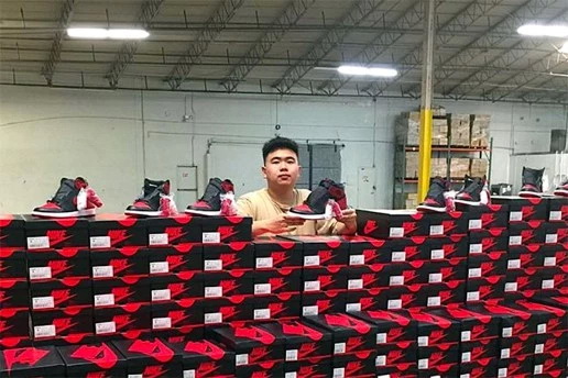 华人鞋贩 Allen Kuo 提前入手数百双 Air Jordan 1「Banned」复刻配色