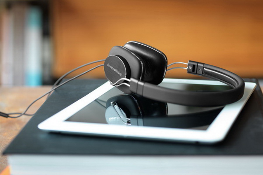Bowers & Wilkins（宝华韦健）发布全新 P3 Series 2 耳机与 P7 Wireless 无线耳机