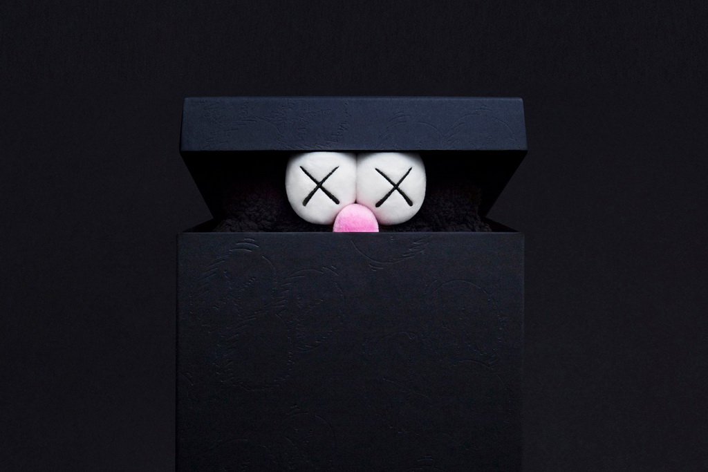 「KAWS：BFF」全新暗黑系列登场