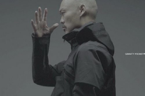 Errolson Hugh 亲身示范 ACRONYM 最新 J1A-GT Jacket