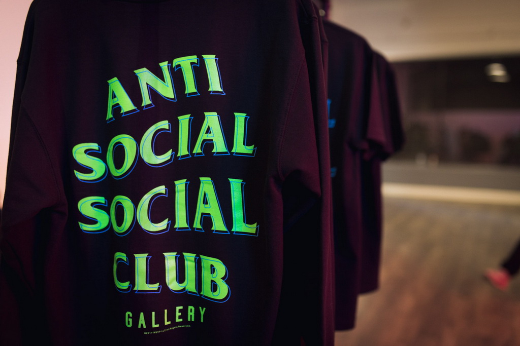 直击 Anti Social Social Club × RSVP Gallery 联名系列发售现场