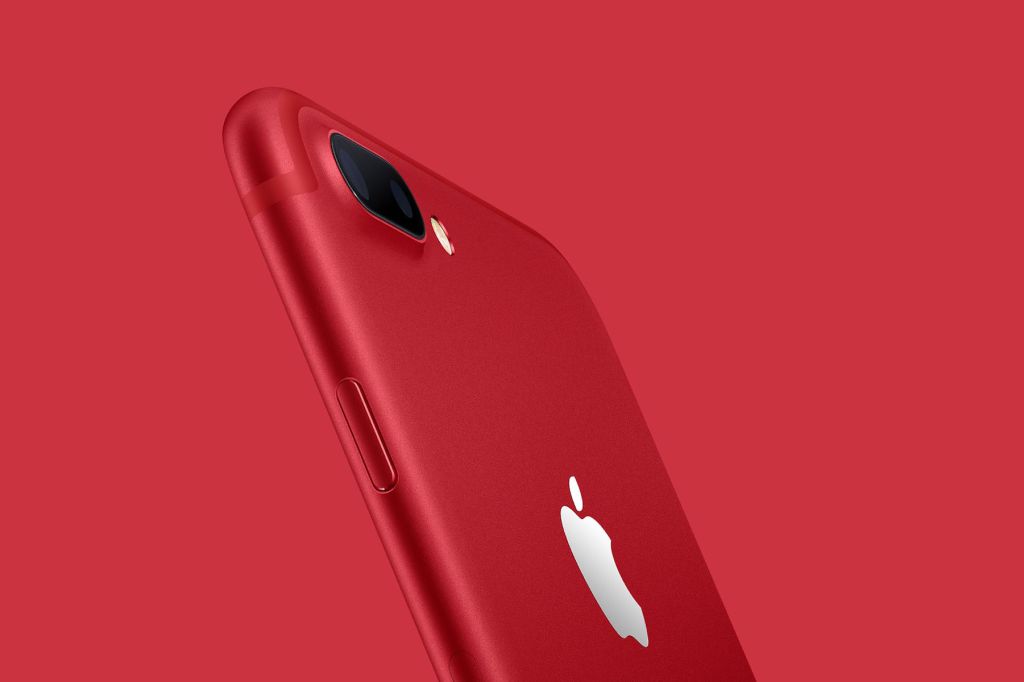 Apple 正式发布 iPhone 7 (PRODUCT)RED 红色特别版