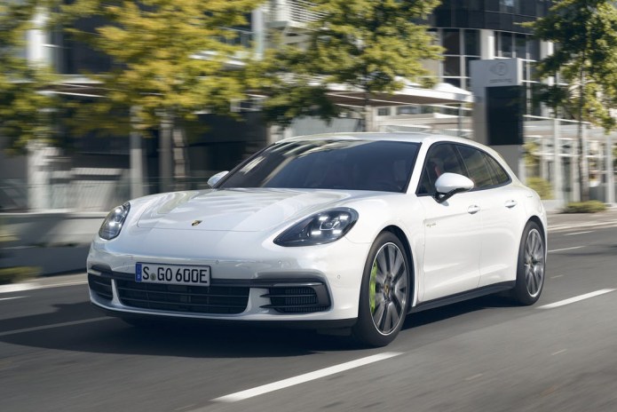 保时捷 Porsche 发布新款 Panamera Sport Turismo 四门轿车