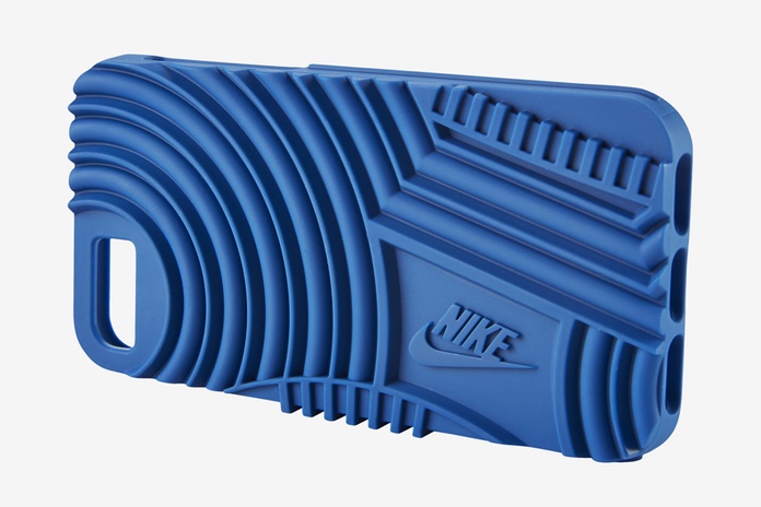 Nike 推出经典「外底」iPhone Case 系列
