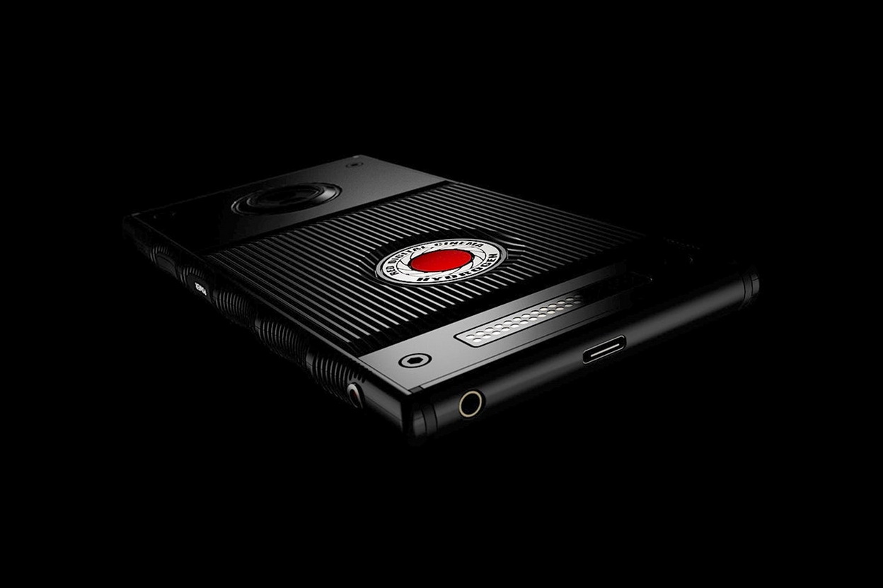 RED 推出全球首款「全息」智能手机 Hydrogen One
