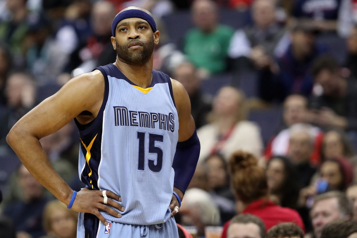 Vince Carter 与 Sacramento Kings 签下一年合约继续征战